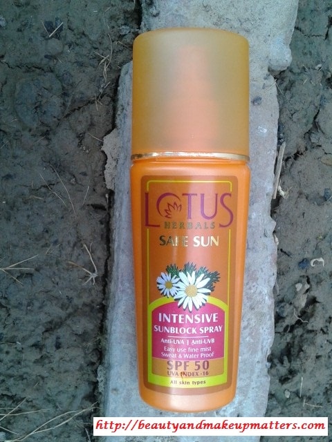 Lotus-Herbals-Safe-Sun-Sunblock-Spray-SPF-50