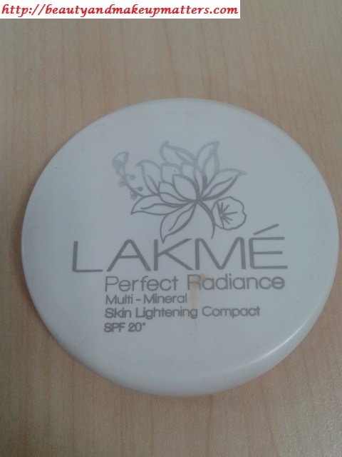 Lakme-Perfect-Radiance-skin-Lightening-Compact-Review