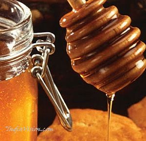 fruit-honey-pack-For-Skin-Rejuvenation
