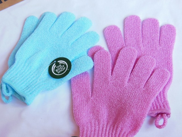 The Body Shop Exfoliation Pink Gloves
