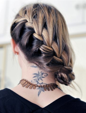 Different ways to French Plait Hair - Side French plait Bun