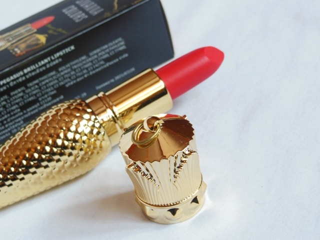 Sivanna Gold Matte Lipstick Packaging - Cap