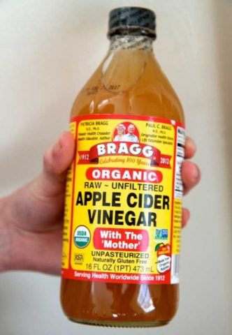 Best Home remedies to Treat Acne - Apple Cidar Vinegar