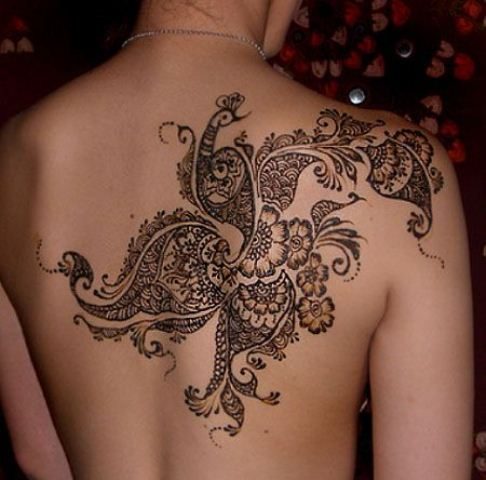 Detailed Heena Design for back