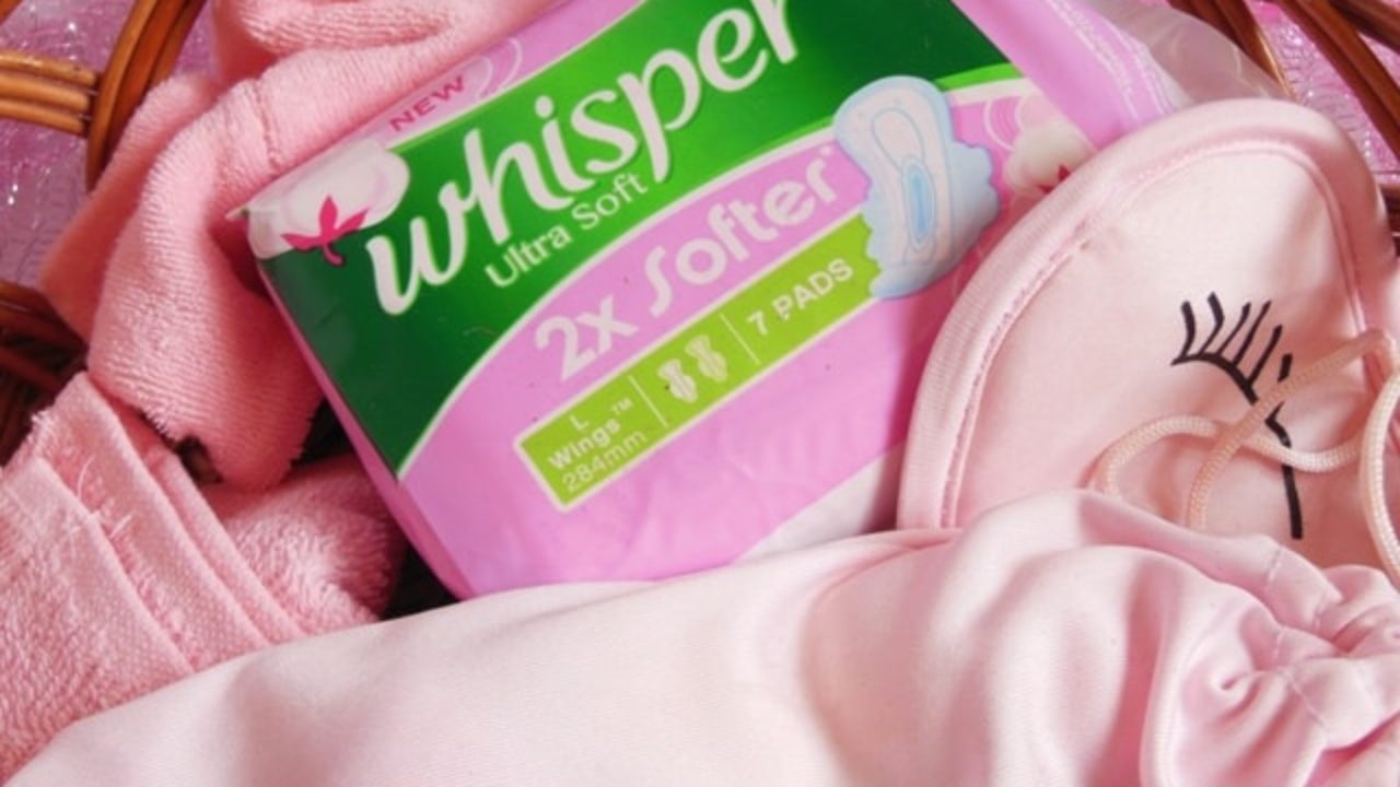 Whisper Ultra Soft - Think Pink For Comfort